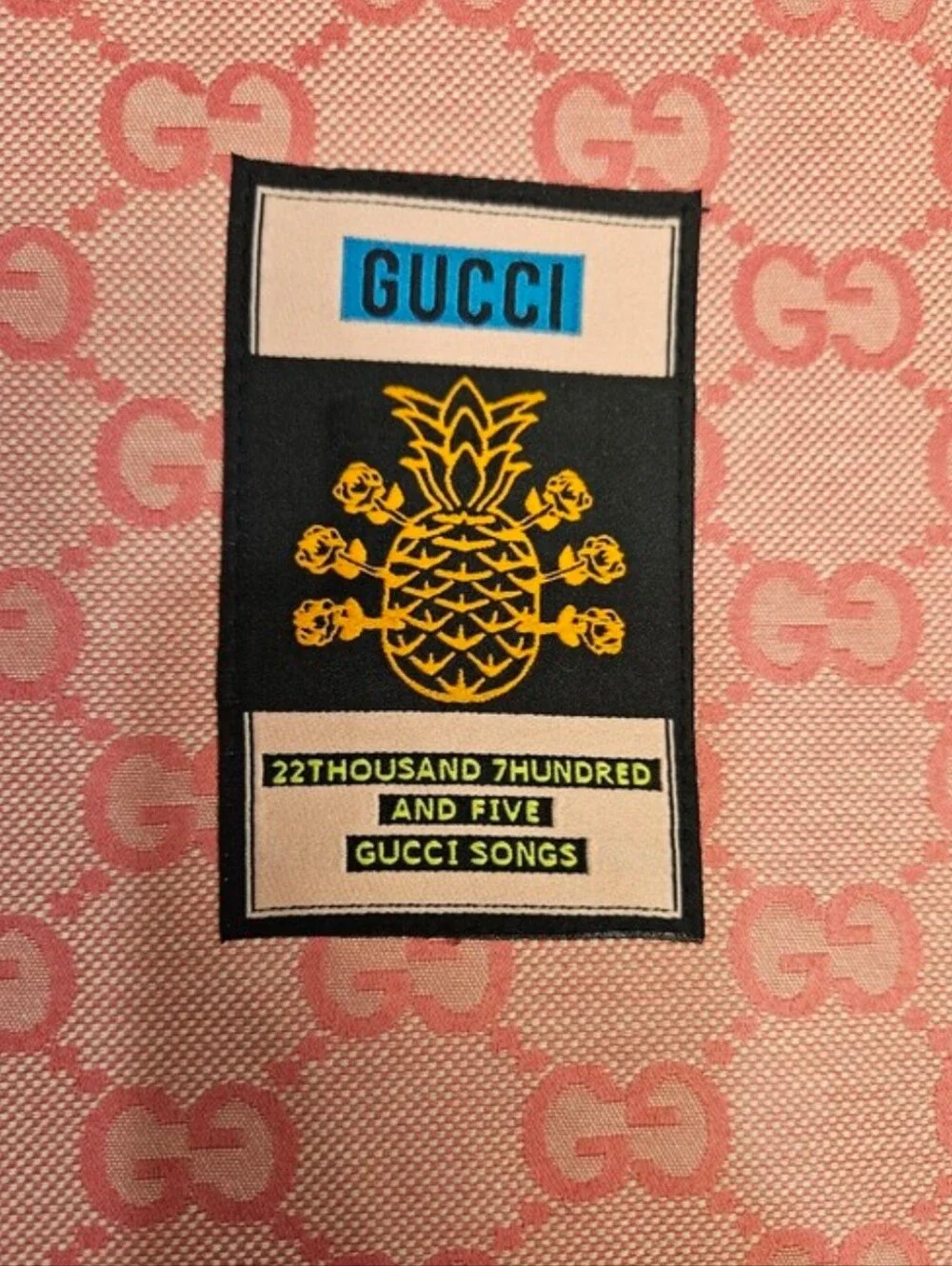 NEW Gucci Beauty Pink GG Tote Pineapple Patch With Charm + Mirror + Décor Set